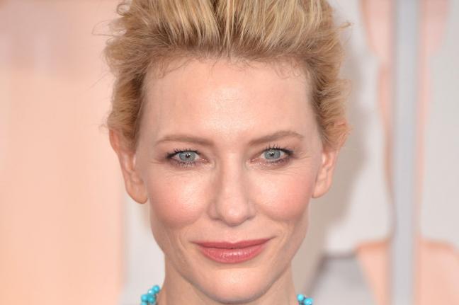 Cate-Blanchett-shows-playful-side-in-off-topic-interview