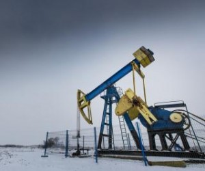 Oil-prices-down-on-strong-US-supply