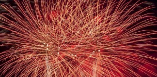 9-injured-when-fireworks-explode-in-crowd (1)