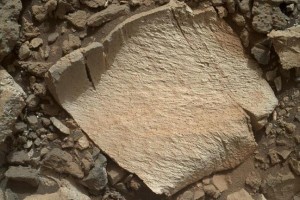 Curiosity-rover-investigates-unusual-Martian-bedrock