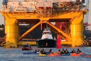 Greenpeace-again-stands-in-Shells-way-to-arctic