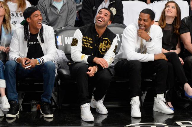 Drake Reacting to Barclays Center Game In NY