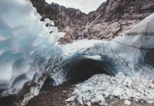 One-dead-four-injured-in-Washington-ice-cave-collapse