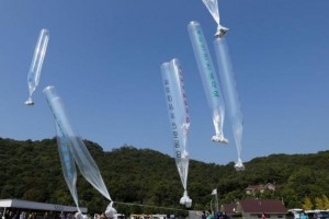 South Korean activist Park Sang-hak said Tuesday he has launched several helium balloons containing anti-Pyongyang material into North Korea. File Photo by Yonhap