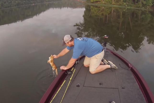 Alabama Fishermen Redefine 'Catfishing'