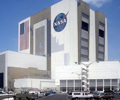 NASA Renews Contract with Russia