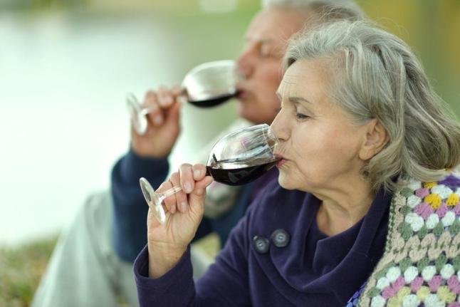 People Over 65 Drinking At Unsafe Levels