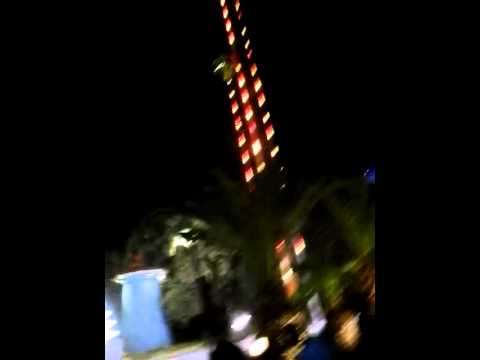 Cable Snaps On French Amusement Park Ride