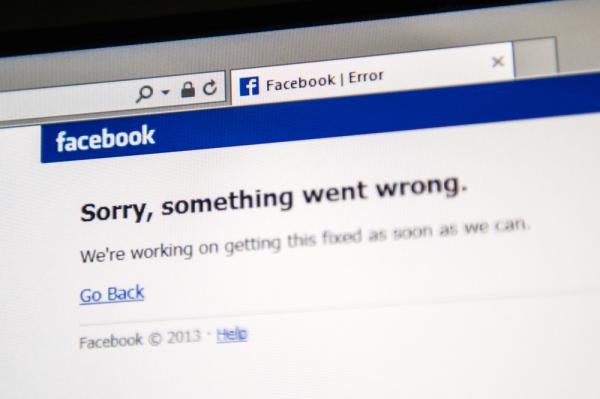 Police: Don't Call Us For Facebook Outages