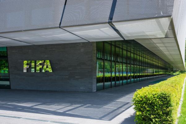 Swiss Agree To Extradite FIFA Official Eugenio Figueredo