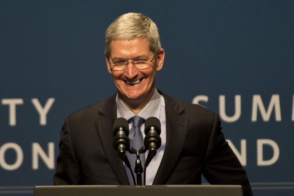 Apple CEO Tim Cook: Auto Industry Due For 'Massive Change'