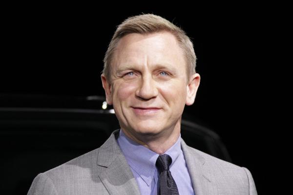 Daniel Craig Returns to the Stage
