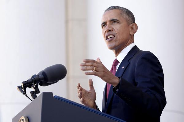 At-Arlington-Cemetery-Obama-says-vets-are-ready-to-serve-private-sector