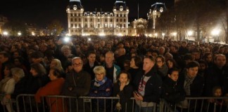 False Alarms Prompt Panic As Paris Mourns