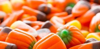 Police-investigate-NY-mall-Halloween-candy-after-pill-found