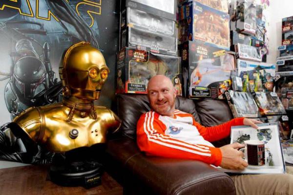 Star Wars Fan Offers Bed And Breakfast In His Shrine