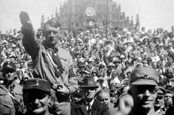 Hitler Had One Testicle