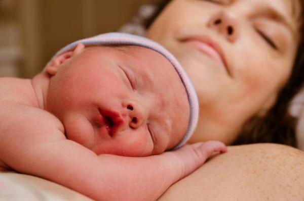 'Kangaroo Care' Linked To Low-Birth-Weight