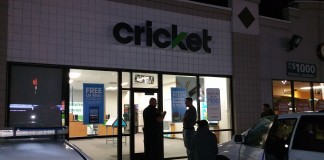 Robber Who Targeted Cricket Wireless