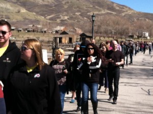 Crowds waited in line Friday to hear presidential hopeful Bernie Sanders speak. Photo: Gephardt Daily Staff