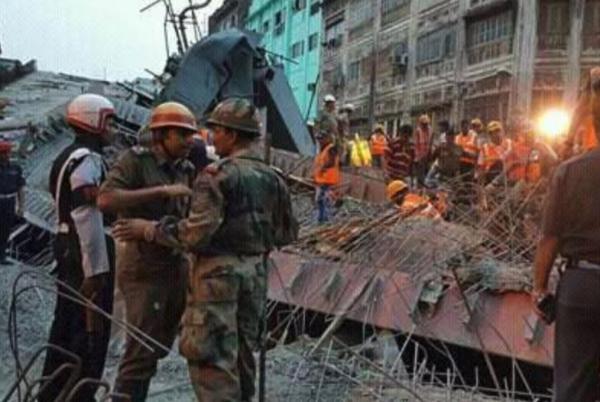 Five-detained-in-Indian-overpass-collapse-24-dead