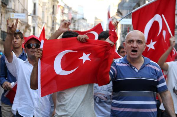 Arrest-warrants-issued-for-journalists-after-failed-Turkey-coup