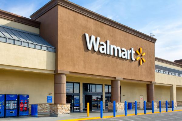 walmart-slows-store-openings-moves-to-bigger-online-presence