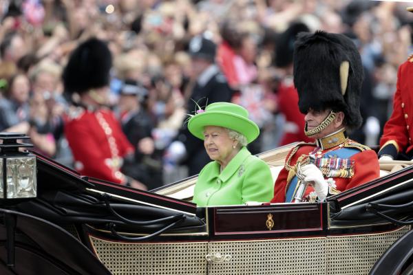 Queen Elizabeth II celebrates her 91st birthday with London parade ...