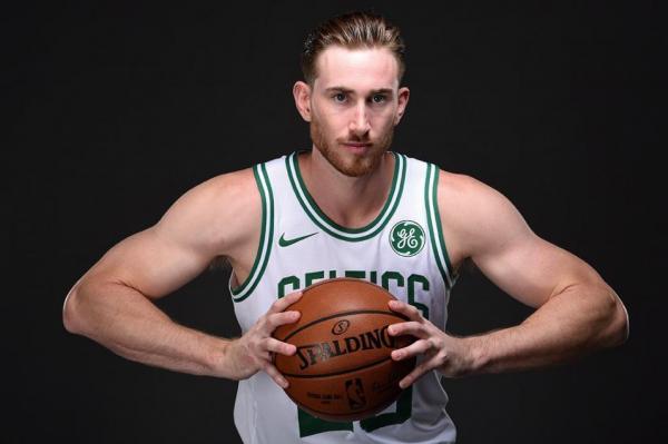 Celtics' Hayward suffers gruesome leg injury