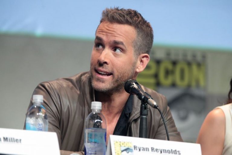 Hugh Jackman Jake Gyllenhaal Prank Ryan Reynolds Gephardt Daily