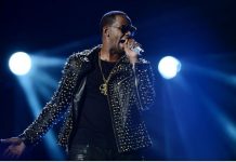 Federal judge orders R. Kelly held without bond on sex charges