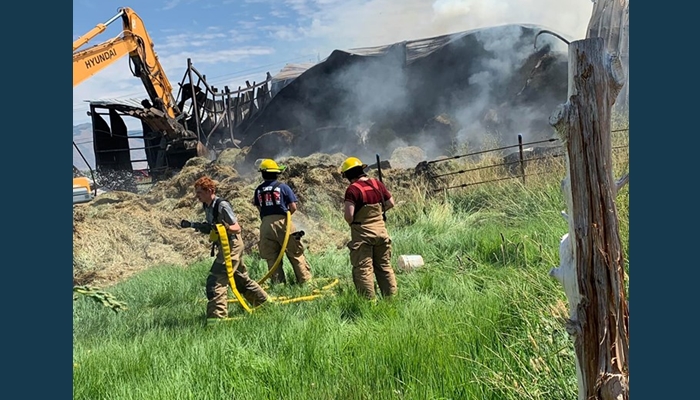 Crews fighting hay barn fire in Mendon | Gephardt Daily