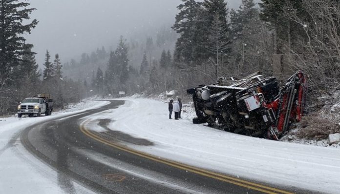 Little Cottonwood Canyon closed after vehicle rolls | Gephardt Daily