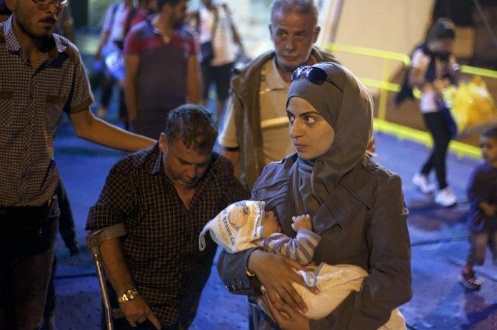Greece-to-build-a-floating-fence-in-Aegean-Sea-to-deter-migrants