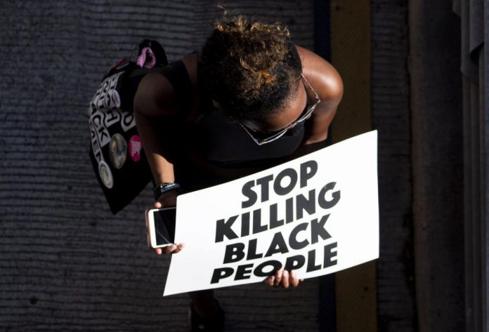 Denver-police-bans-chokeholds-requires-body-cameras-in-response-to-protests