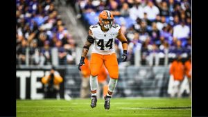 Former BYU linebacker Sione Takitaki scores on 50-yard pick-six for Browns