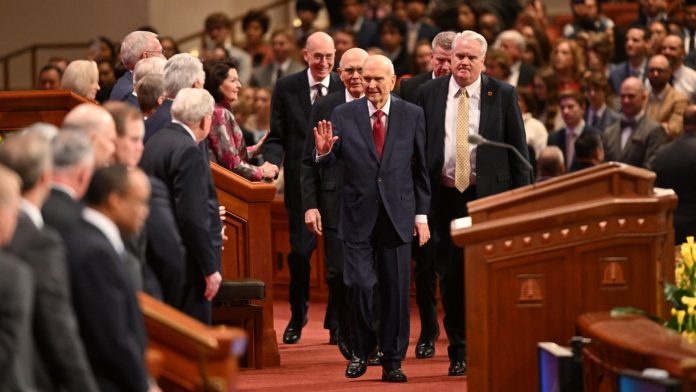 LDS Church president announces plans to build 15 new temples | Gephardt ...