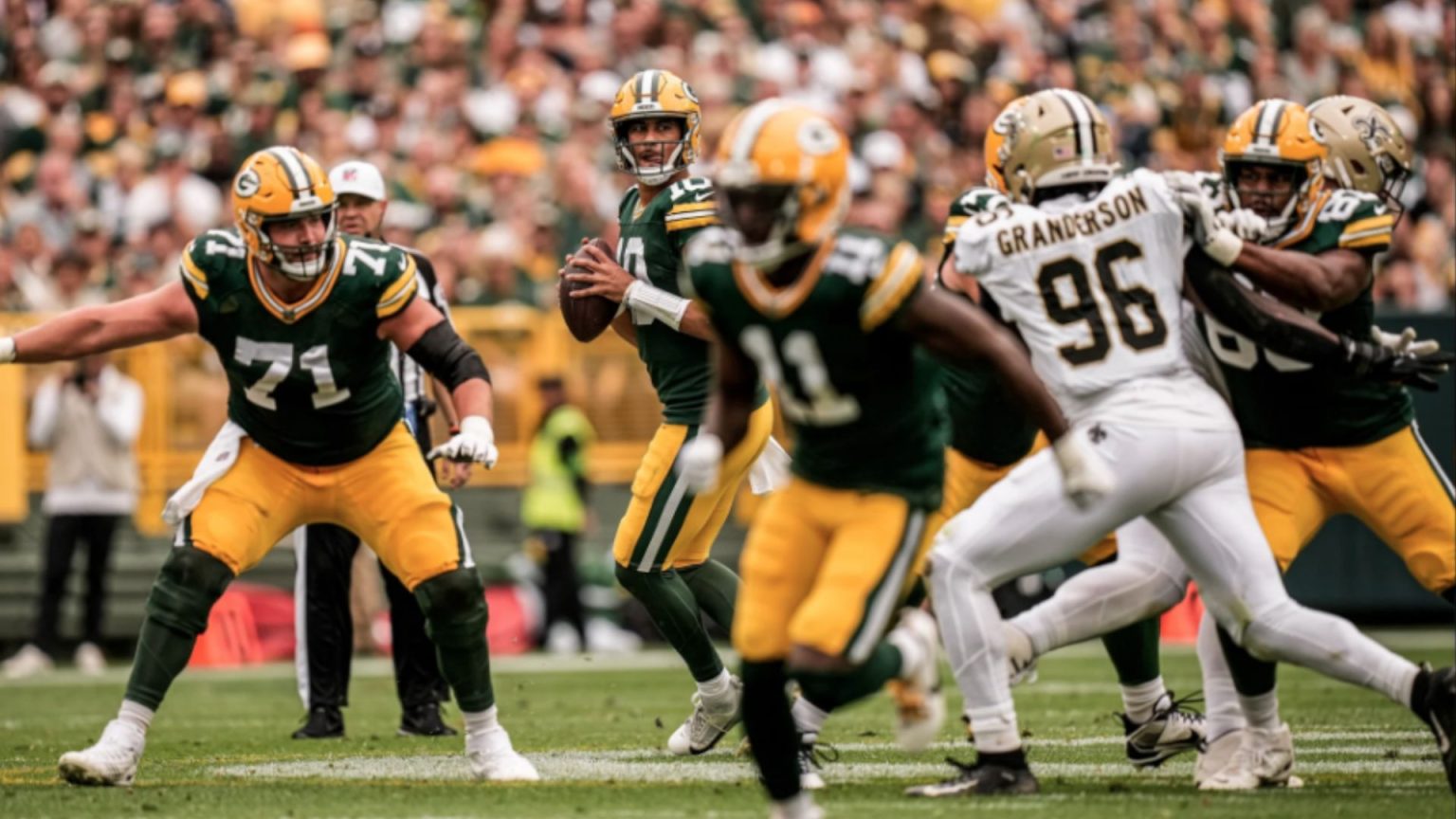 Former Aggies QB Jordan Love rallies Pack, wins first start at Lambeau ...