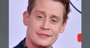 ‘Home Alone’ Icon Macaulay Culkin Gets Star On Hollywood Walk Of Fame ...